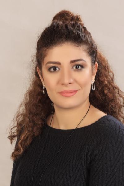 Kimia Hosseini